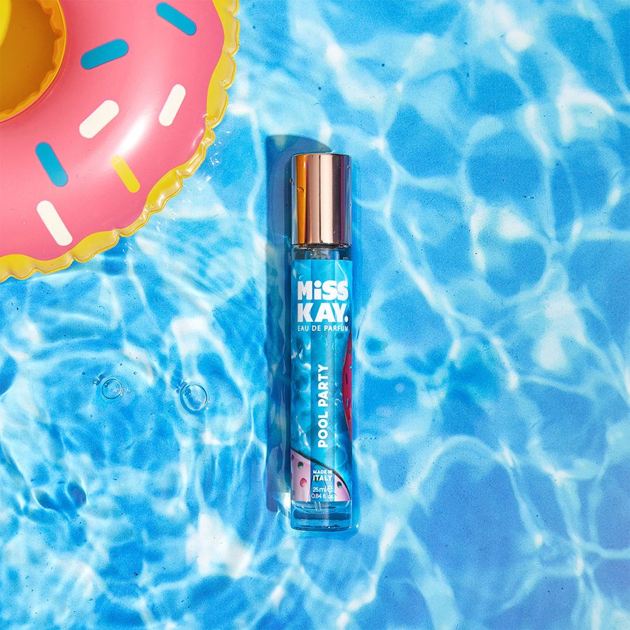 Miss kay - Pool Party